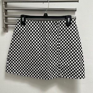 Boutique bought - NWT - black and white checkered Skirt